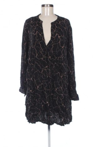 Рокля Vero Moda, Размер XXL, Цвят Многоцветен, Цена 22,99 лв.