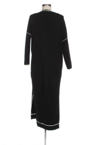 Рокля Weekend Max Mara, Размер S, Цвят Черен, Цена 185,00 лв.