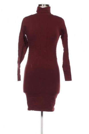 Рокля Y.A.S, Размер M, Цвят Червен, Цена 53,99 лв.