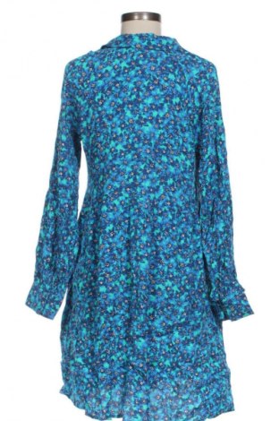 Kleid Y.A.S, Größe M, Farbe Mehrfarbig, Preis 25,99 €