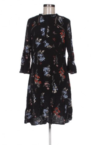 Рокля Yessica, Размер M, Цвят Многоцветен, Цена 29,99 лв.