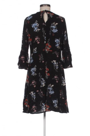 Рокля Yessica, Размер M, Цвят Многоцветен, Цена 29,99 лв.