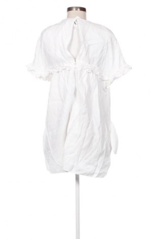 Рокля Zara, Размер M, Цвят Бял, Цена 16,13 лв.