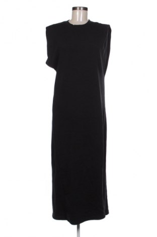 Рокля Zara, Размер L, Цвят Черен, Цена 33,82 лв.