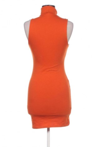 Рокля Zara, Размер M, Цвят Кафяв, Цена 26,97 лв.