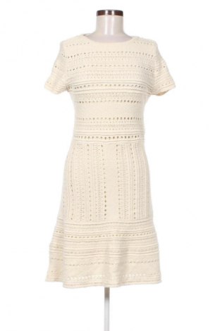 Рокля Zara, Размер M, Цвят Бежов, Цена 27,37 лв.