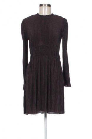 Рокля Zara, Размер M, Цвят Черен, Цена 22,99 лв.