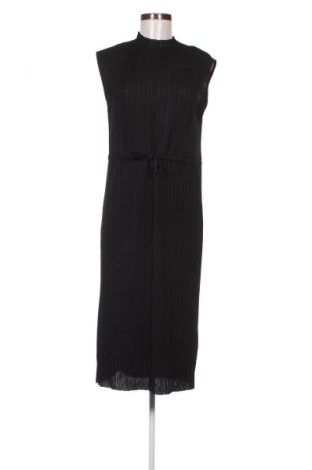 Rochie Zara, Mărime M, Culoare Negru, Preț 97,75 Lei