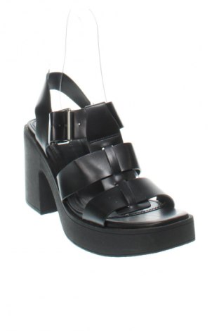 Sandale Bershka, Mărime 38, Culoare Negru, Preț 133,76 Lei