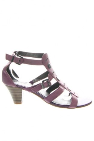 Сандали Tamaris, Размер 40, Цвят Многоцветен, Цена 101,08 лв.