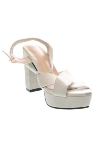 Sandale Unbranded, Mărime 36, Culoare Ecru, Preț 135,99 Lei