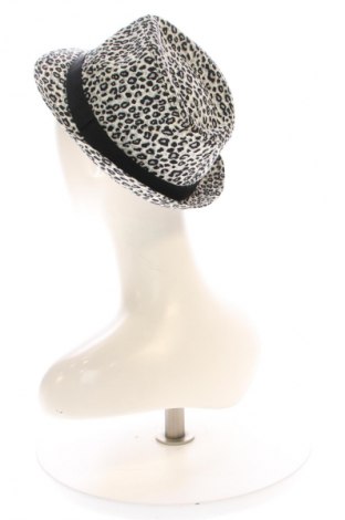 Шапка Accessoires, Цвят Многоцветен, Цена 13,00 лв.