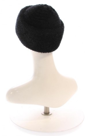 Шапка C&A, Цвят Черен, Цена 16,99 лв.