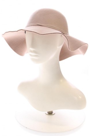 Шапка Clockhouse, Цвят Бежов, Цена 24,32 лв.