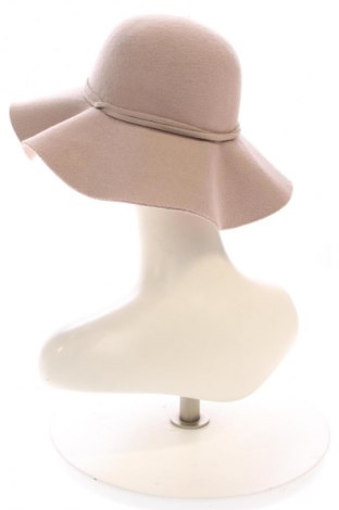 Шапка Clockhouse, Цвят Бежов, Цена 24,32 лв.