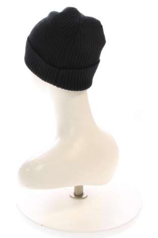 Шапка Hugo Boss, Цвят Черен, Цена 88,16 лв.