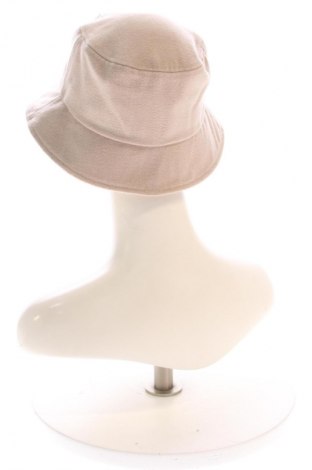 Шапка Tommy Hilfiger, Цвят Бежов, Цена 30,02 лв.