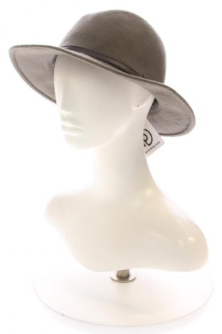 Шапка Unbranded, Цвят Кафяв, Цена 23,54 лв.