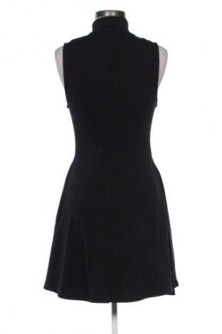 Latzkleid Zara, Größe L, Farbe Schwarz, Preis 15,99 €