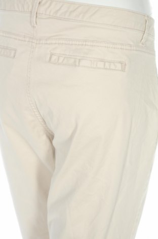 Дамски панталон Bandolino, Размер L, Цвят Бежов, Цена 6,00 лв.