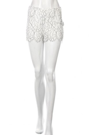 Дамски къс панталон Zara, Размер S, Цвят Бял, Цена 8,40 лв.