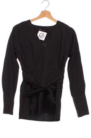 Дамска блуза Sinsay, Размер M, Цвят Черен, Цена 3,15 лв.
