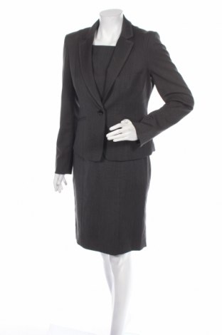 Costum de femei H&M, Mărime M, Culoare Gri, 64% poliester, 34% viscoză, 2% elastan, Preț 345,39 Lei