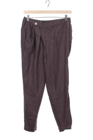 Дамски панталон Ada Gatti, Размер M, Цвят Сив, 73% памук, 20% полиамид, 7% полиестер, Цена 34,85 лв.