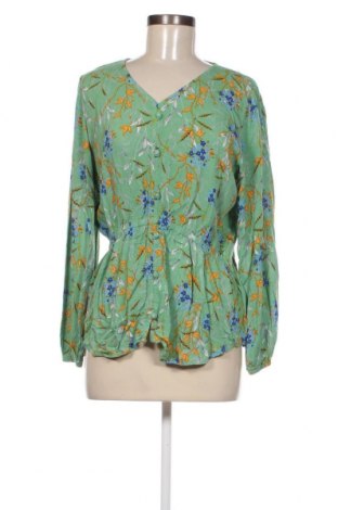 Дамска блуза, Размер M, Цвят Зелен, Цена 5,41 лв.