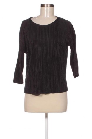 Γυναικεία μπλούζα Bershka, Μέγεθος S, Χρώμα Μαύρο, Τιμή 2,00 €