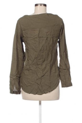 Дамска блуза Lola & Liza, Размер XS, Цвят Зелен, Цена 3,84 лв.