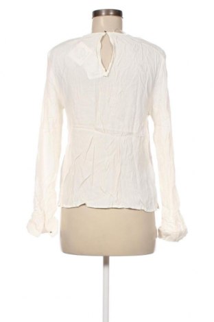 Дамска блуза Mango, Размер M, Цвят Бял, Цена 11,34 лв.