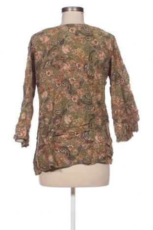 Дамска блуза Multiblu, Размер M, Цвят Многоцветен, Цена 3,99 лв.