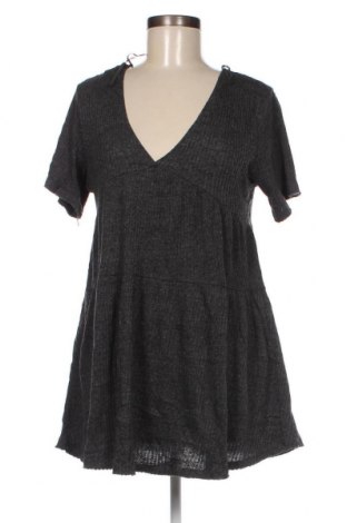 Γυναικεία μπλούζα Pull&Bear, Μέγεθος M, Χρώμα Γκρί, Τιμή 3,29 €