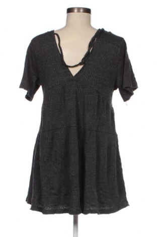 Дамска блуза Pull&Bear, Размер M, Цвят Сив, Цена 6,08 лв.