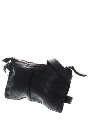 Дамска чанта Harold's, Цвят Черен, Цена 124,50 лв.