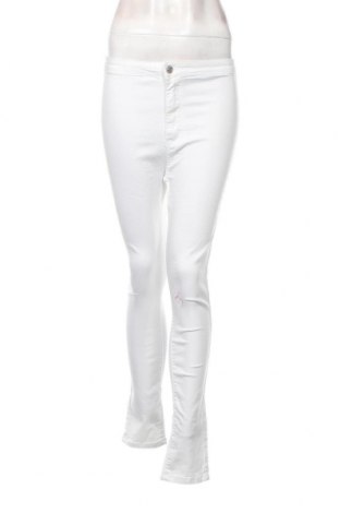 Γυναικείο Τζίν, Μέγεθος M, Χρώμα Λευκό, Τιμή 4,27 €