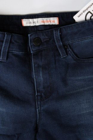 Dámske džínsy  Jeanswest, Veľkosť M, Farba Modrá, Cena  16,44 €