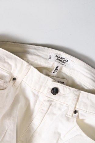 Damen Jeans Mango, Größe M, Farbe Weiß, Preis 7,36 €