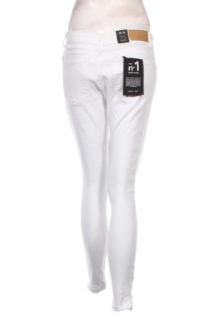 Damen Jeans Noisy May, Größe M, Farbe Weiß, Preis € 23,71