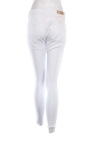 Dámske džínsy  ONLY, Veľkosť L, Farba Biela, Cena  10,16 €
