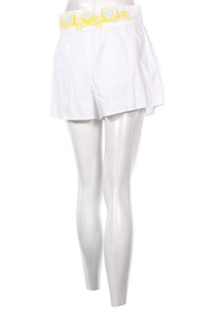 Дамски къс панталон, Размер M, Цвят Бял, Цена 6,82 лв.