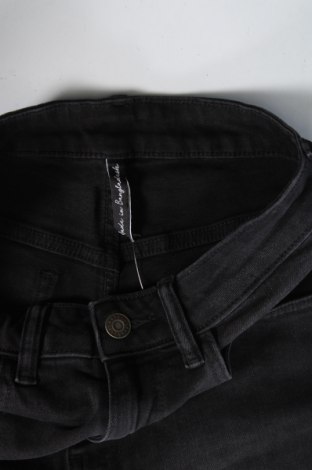 Γυναικείο κοντό παντελόνι ASYOU, Μέγεθος XS, Χρώμα Μαύρο, Τιμή 7,42 €