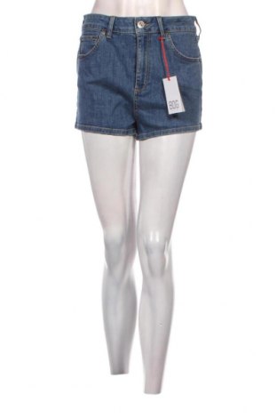 Γυναικείο κοντό παντελόνι BDG, Μέγεθος M, Χρώμα Μπλέ, Τιμή 6,68 €
