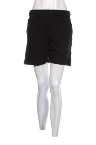 Γυναικείο κοντό παντελόνι Bershka, Μέγεθος S, Χρώμα Μαύρο, Τιμή 6,71 €