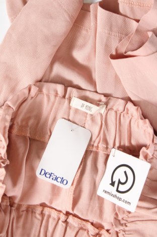 Γυναικείο κοντό παντελόνι Defacto, Μέγεθος M, Χρώμα Ρόζ , Τιμή 15,98 €