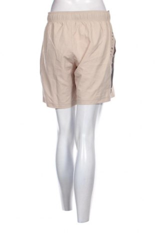 Дамски къс панталон Gymshark, Размер M, Цвят Бежов, Цена 72,00 лв.