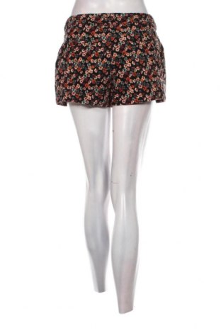 Дамски къс панталон H&M, Размер M, Цвят Многоцветен, Цена 6,27 лв.