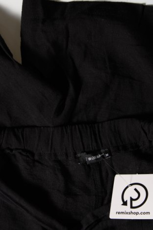 Дамски къс панталон LC Waikiki, Размер S, Цвят Черен, Цена 4,30 лв.