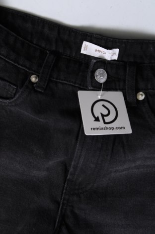 Pantaloni scurți de femei Mango, Mărime M, Culoare Negru, Preț 131,58 Lei